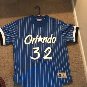 Short sleeve Mitchell& Ness Shaq O’Neal Jersey.